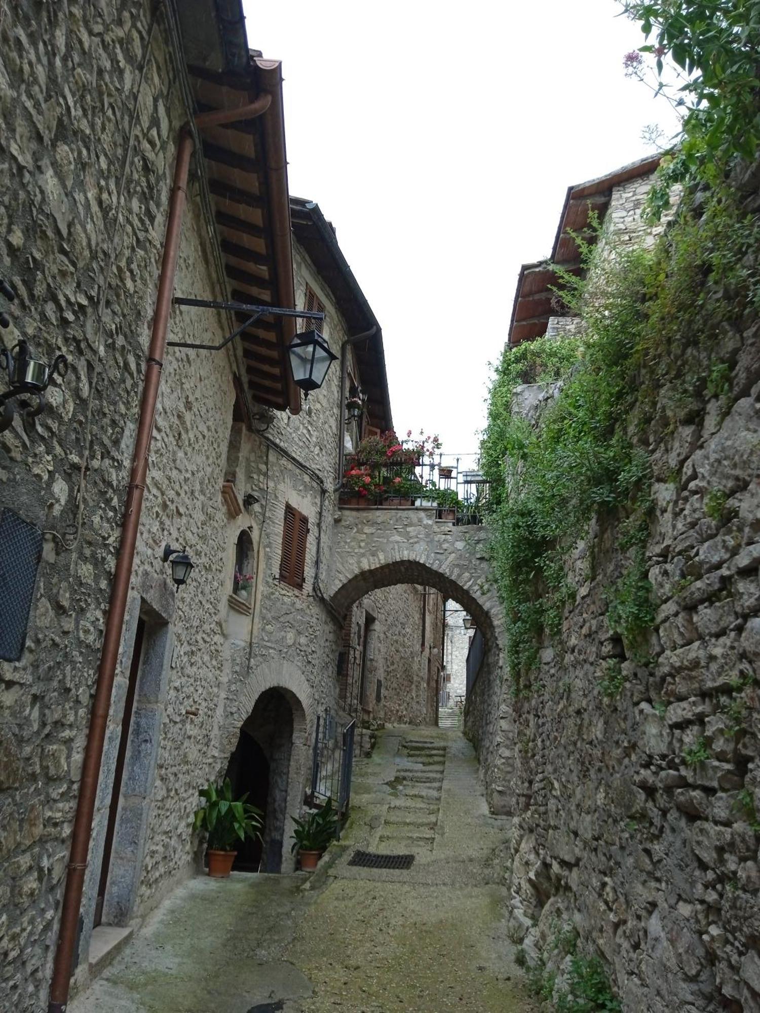 Casa Belvedere A Valle San Martino Di Spoleto Exterior foto